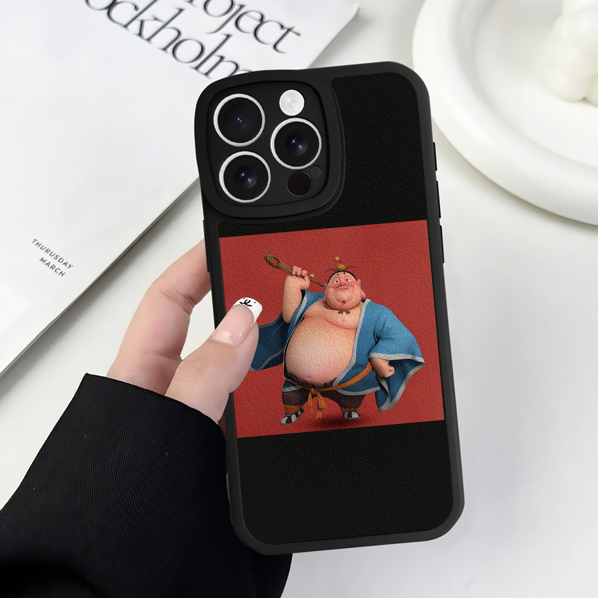 （画像用） Ne Zha 2 ナタ 魔童の大暴れ 【iPhone 16シリーズ対応】シリコンスマホケース（レザー調） 材質：シリコン
